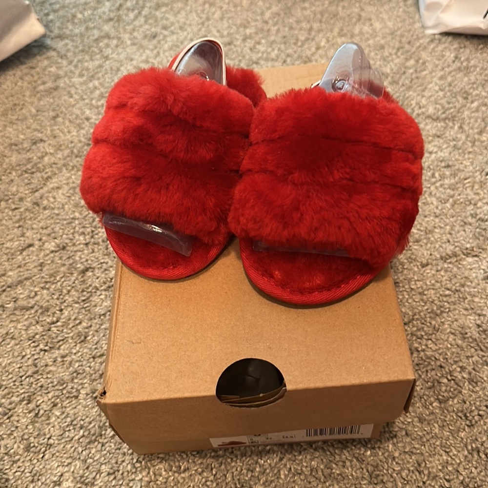 UGG T Fluffy Yeah Slide